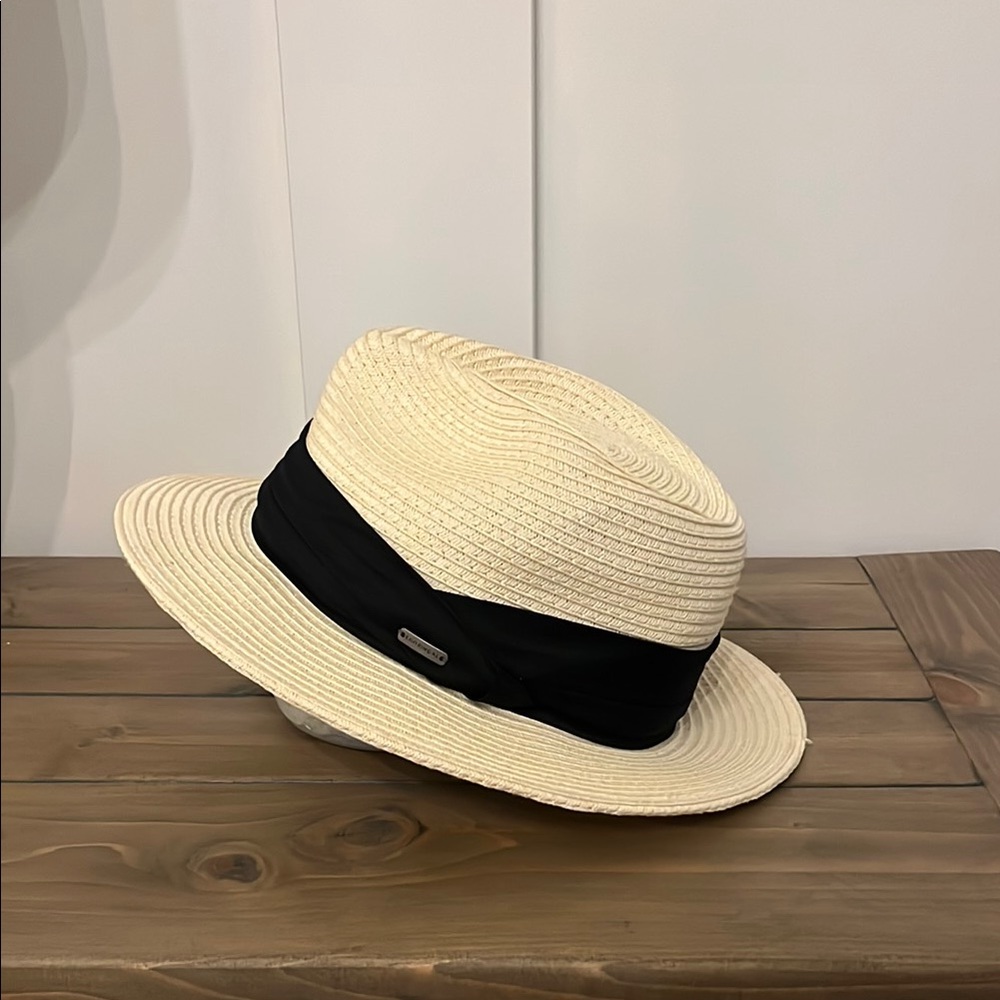 Kooringal Men's Cream Fedora Hat with Black Band